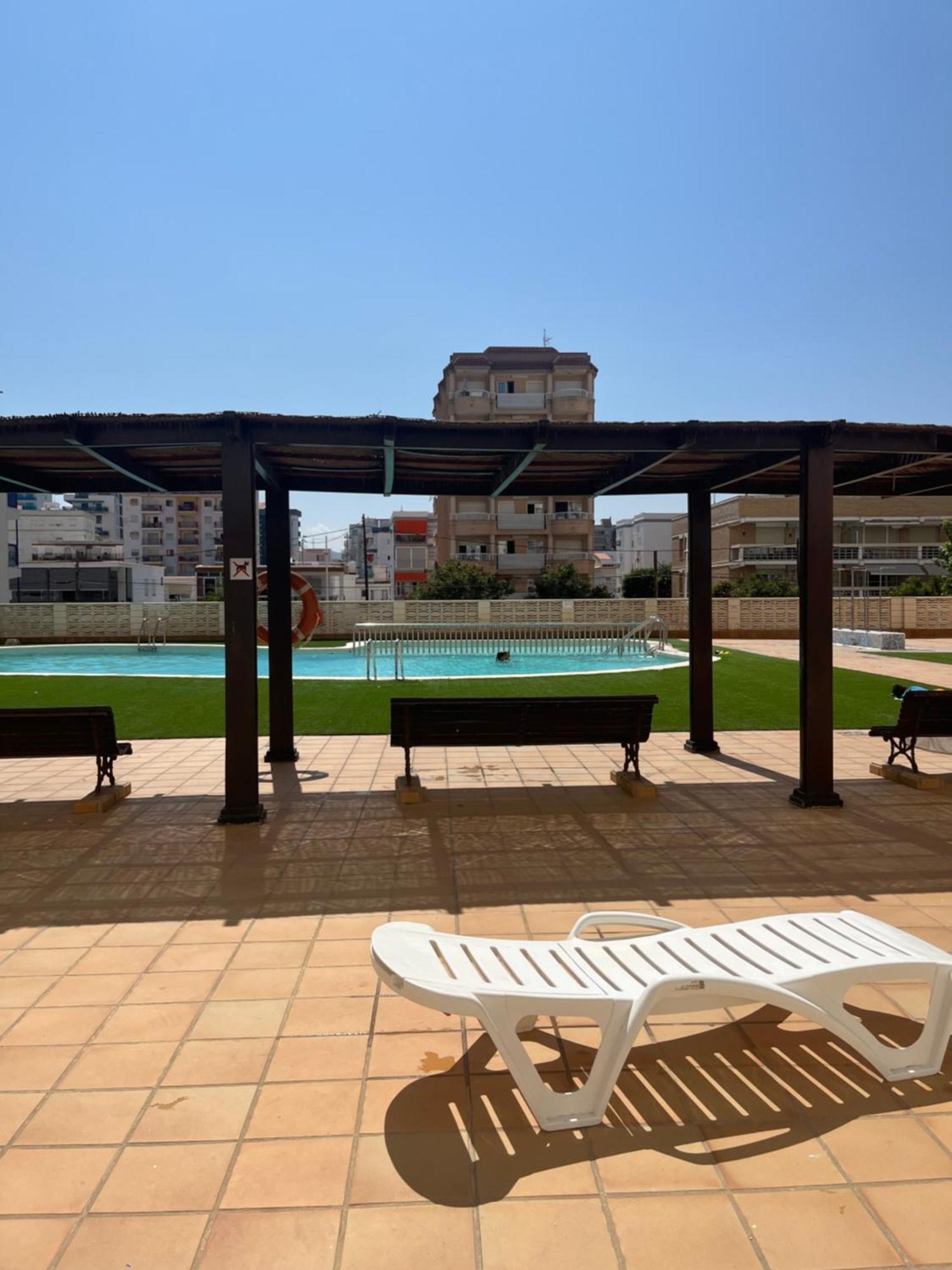 Apartamento 1ª Linea De Playa - Con Piscina Y Parking Playa de Gandia Exterior photo